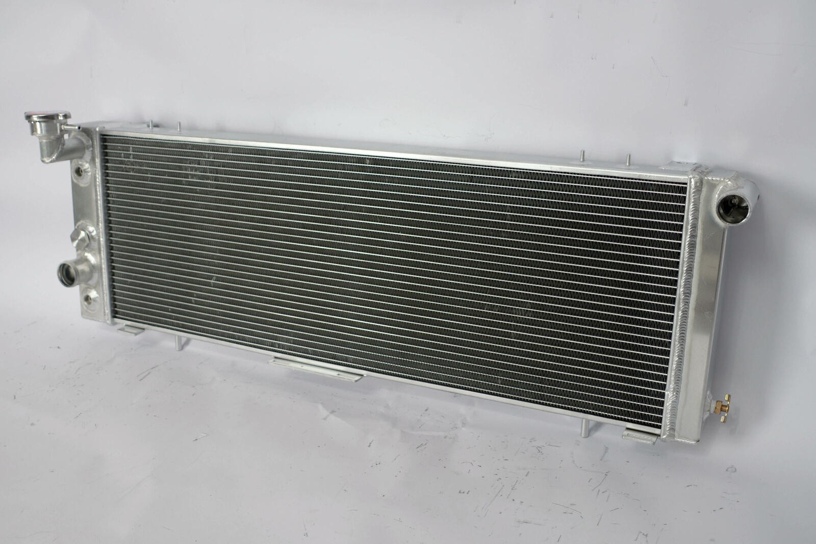 Radiador Aluminio 3 Row Jeep Cherokee XJ 4.0 - Imagen 7