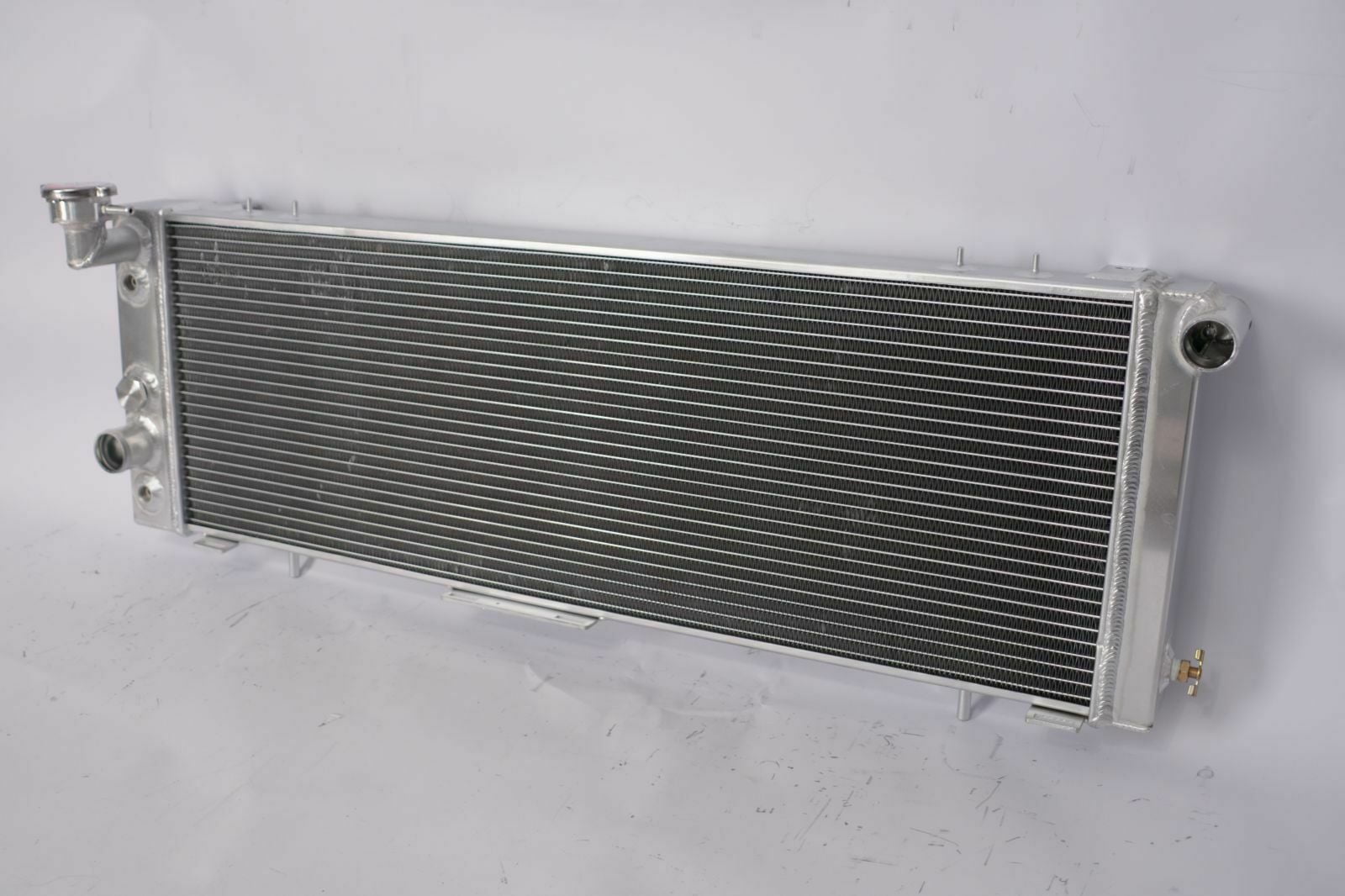 Radiador Aluminio 3 Row Jeep Cherokee XJ 4.0 - Imagen 4