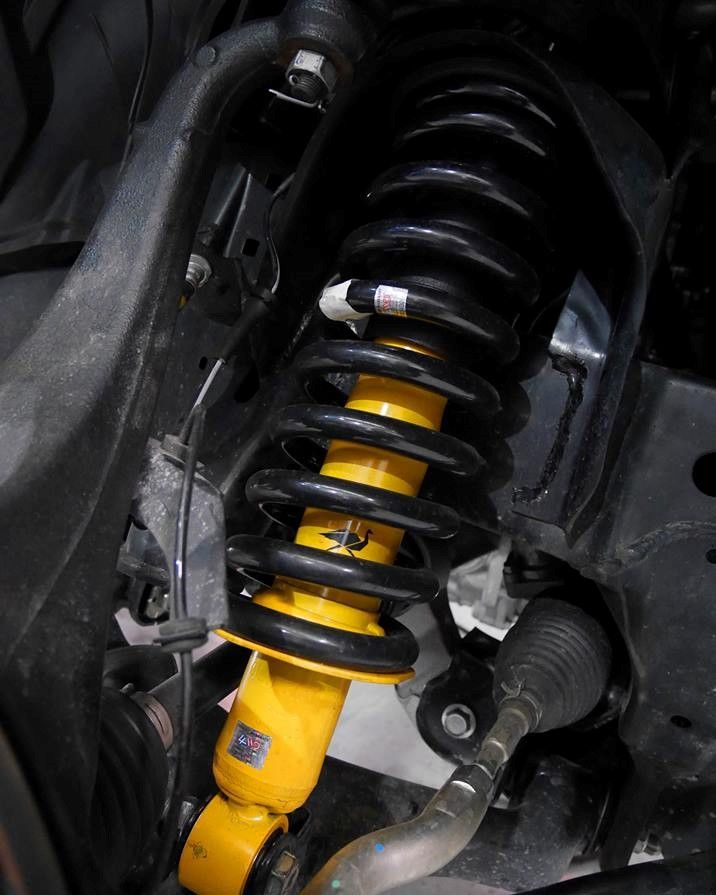 Kit de suspensión Old Man Emu Jeep Grand Cherokee WK2 1020