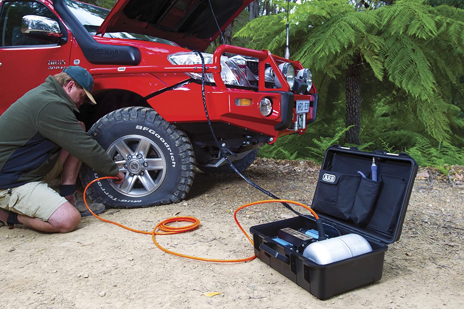 COMPRESOR ARB DOBLE PISTON PORTATIL CON MALETA - Imagen 2