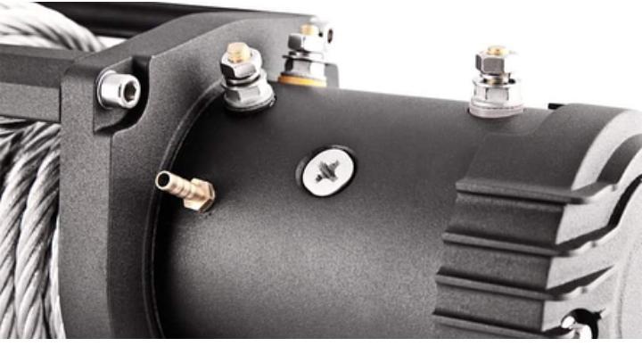 WINCHE ELÉCTRICO 12V Marca IRONMAN DE 9,500LB CON CABLE DE Acero - Imagen 4