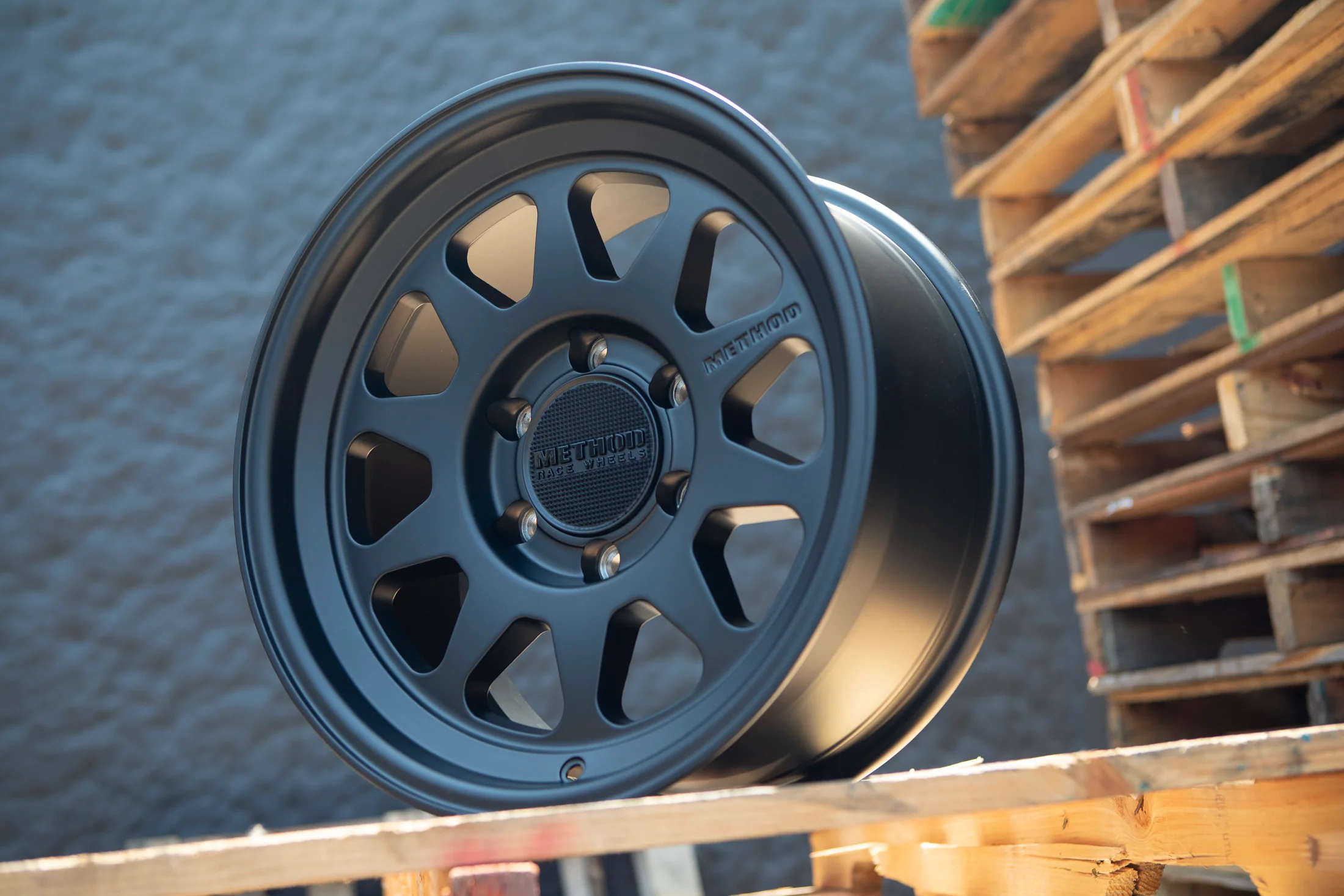 LLANTA Method 316 Matte Black 6x139.7 r17 - Imagen 3